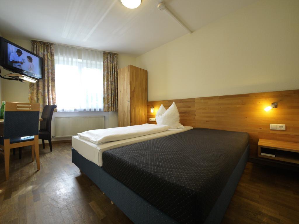Hotel Pinger Remagen Rum bild