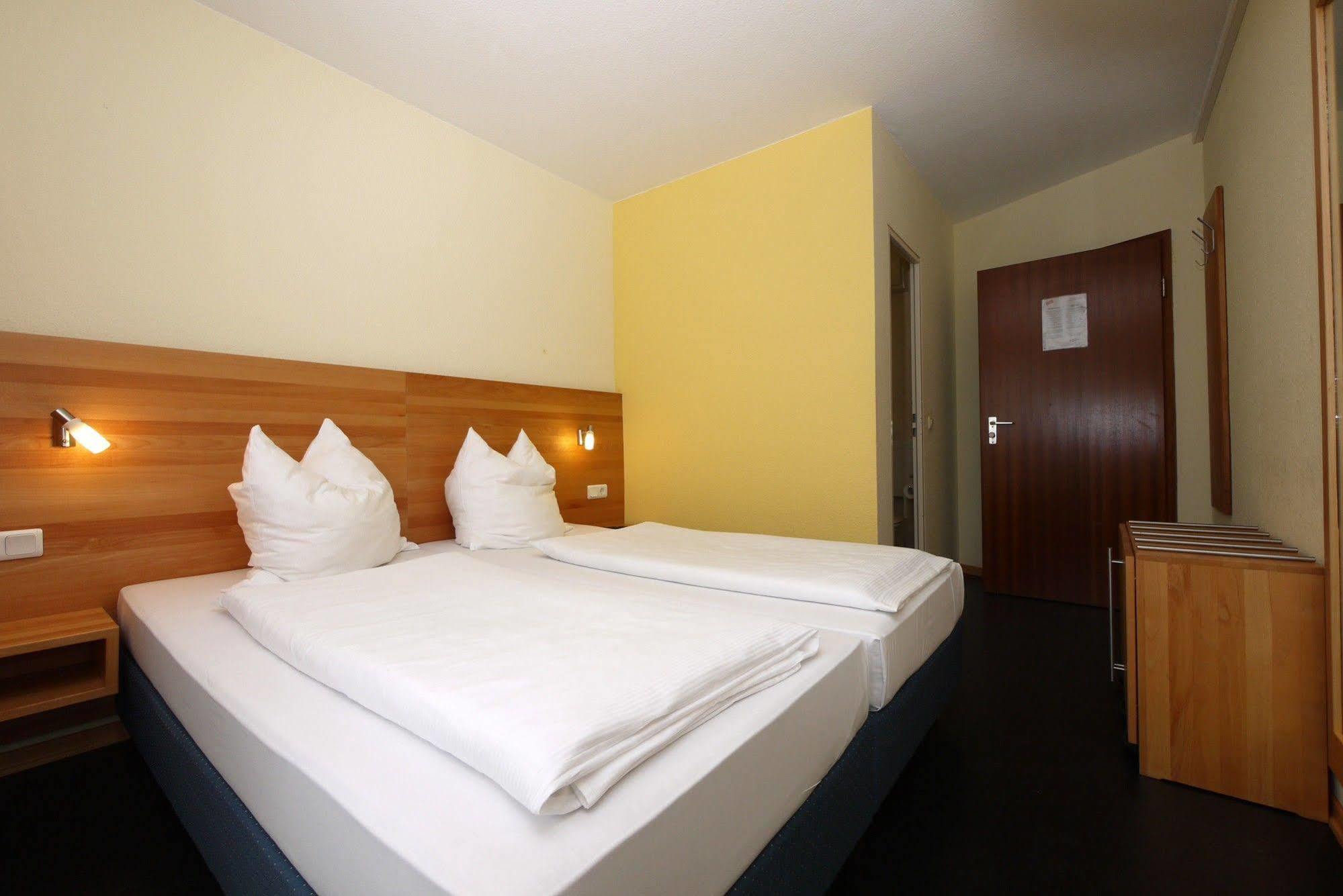 Hotel Pinger Remagen Exteriör bild